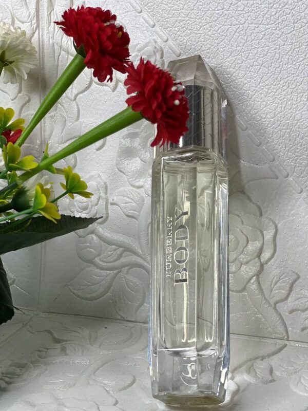 Mini unboxed - 60ml Burberry body EDP intebse