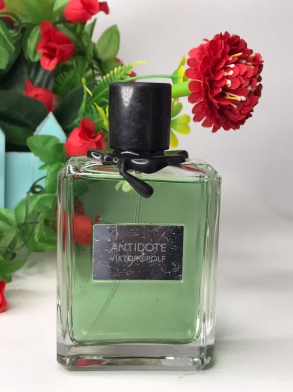 Mini unboxed - 75ml Vicktor and Rolf Antidote