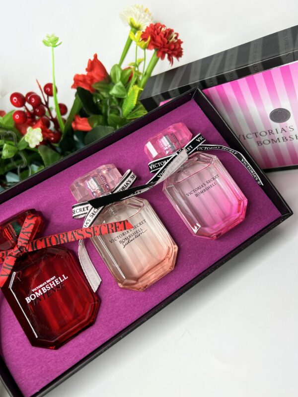 Bombshell 3 in one Dubai copy perfume set