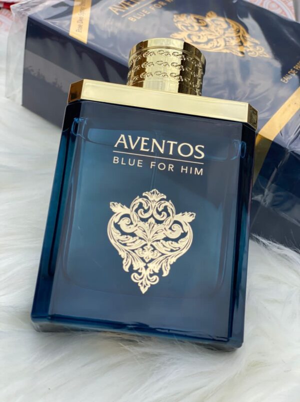 Aventos Blue for Him with deo spray