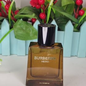 Mini unboxed - 50ml Burberry hero edp