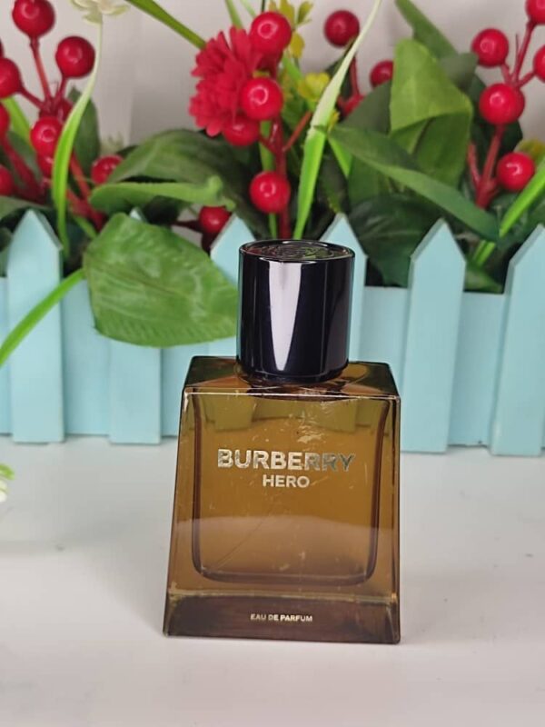 Mini unboxed - 50ml Burberry hero edp