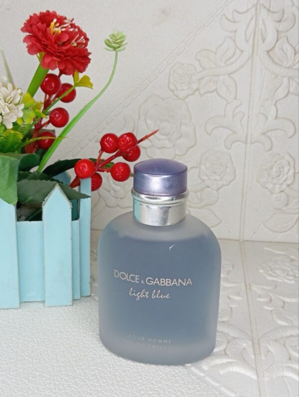unboxed - 100ml Light blue Dolce and Gabbana eau intense edp